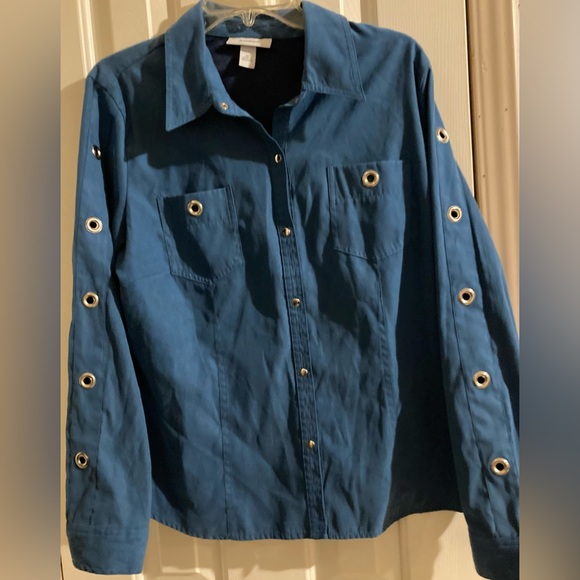 Ladies Size XL Dress Barn Teal Button Down Long Sleeve W/Detail Circles - Picture 7 of 14